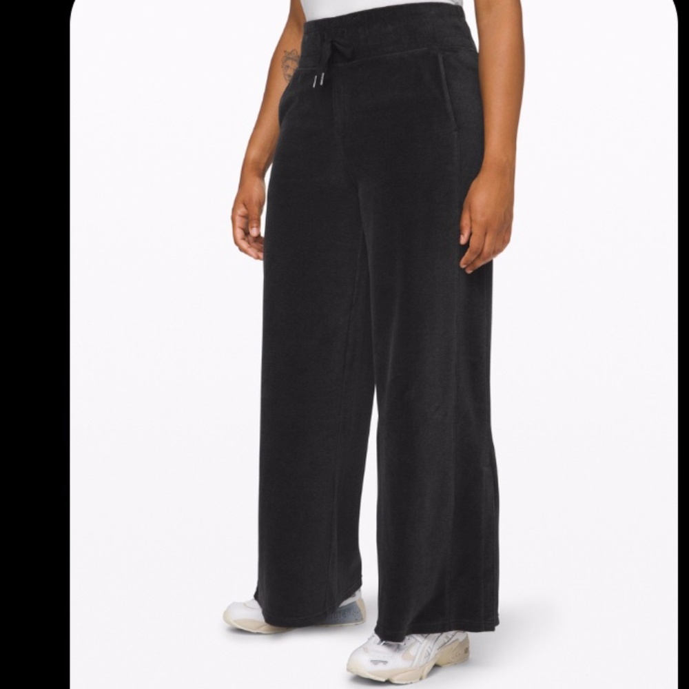 NWT Lululemon Morning Restore Pant Gary Size 12